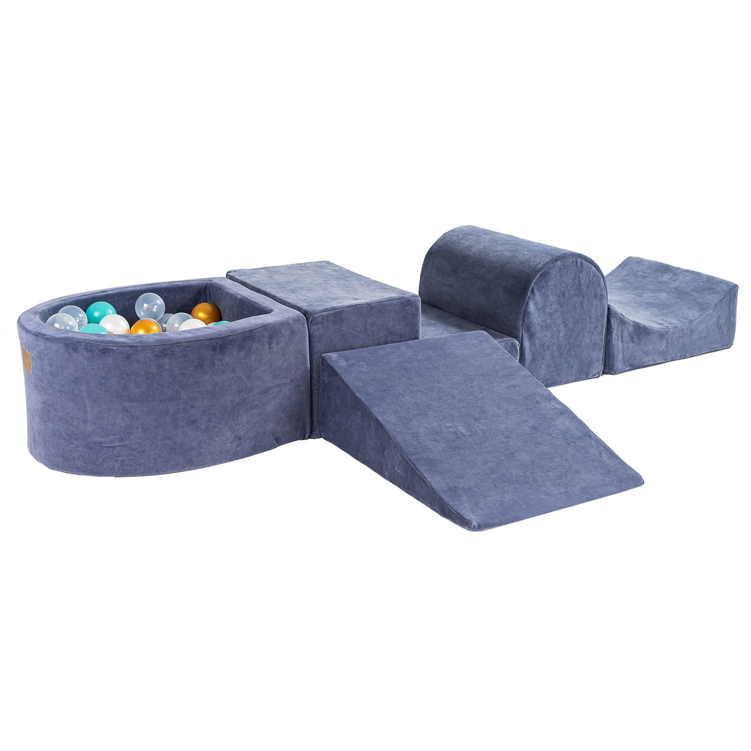 Spielset aus samtig-blaugrauem Schaumstoff mit kleinem Bällebad und 100 Bällen