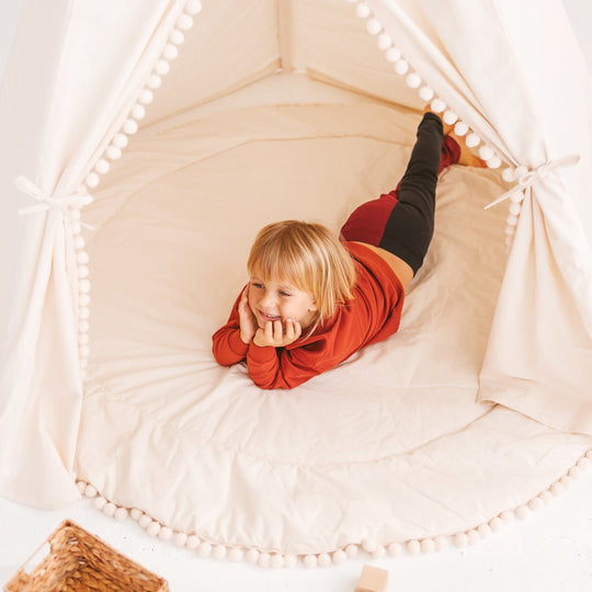 Extra großes Tipi-Zelt für Kinder mit Pom-Pom-Dekor